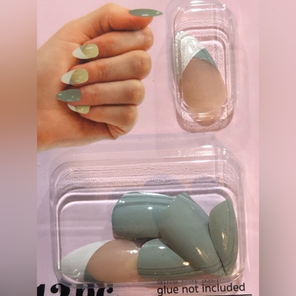 3 for $10!‎ Nude gray white colorblock stiletto shaped nail tip extensions FREE - Picture 1 of 7